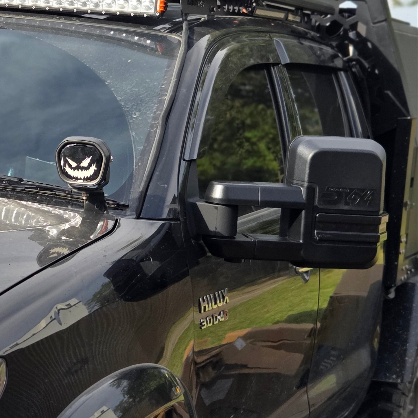 Electric Towing Mirrors Black - Toyota Hilux N70